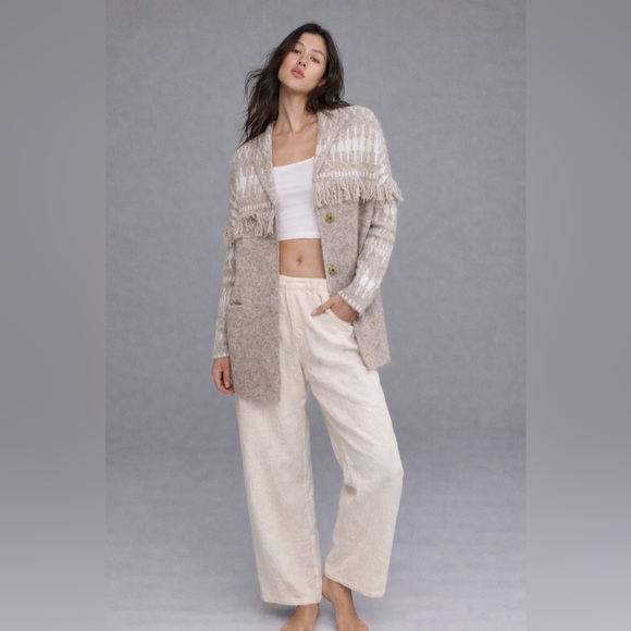 Heartloom Sweaters - Heartloom Fringe Knit Jacket Cardigan Neutral Boho Size M NWT